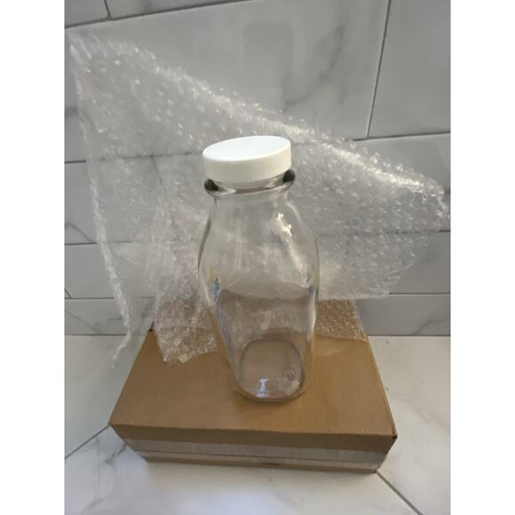 Tweety Pint “milk” Glass Bottle - Picture 3 of 6